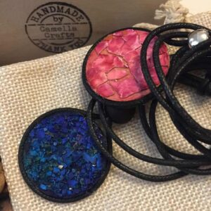 Hand Painted Egg Shell Pendant - handmade by Camella Crafts (view 3)