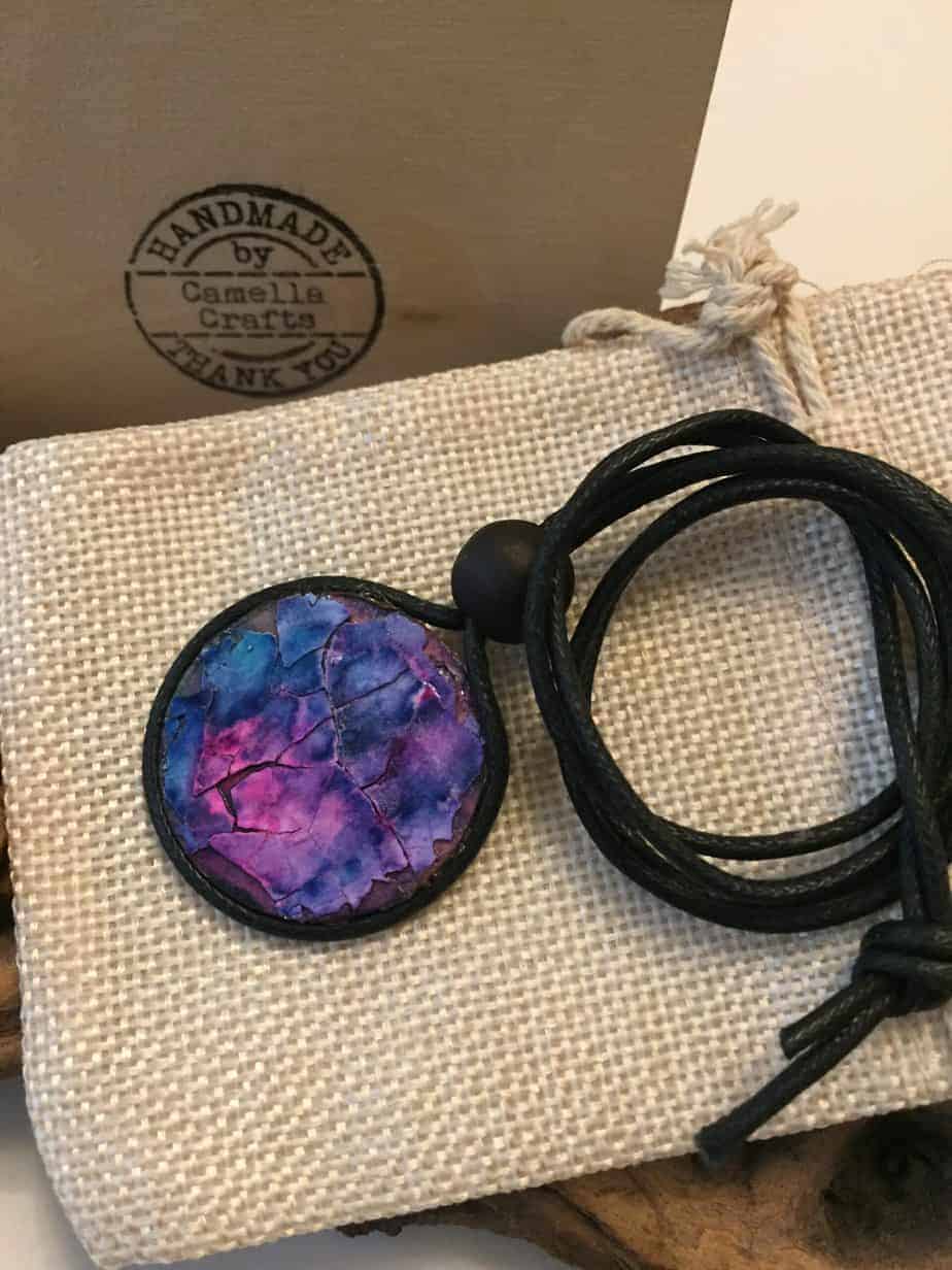 Hand Painted Egg Shell Pendant - handmade by Camella Crafts (view 2)
