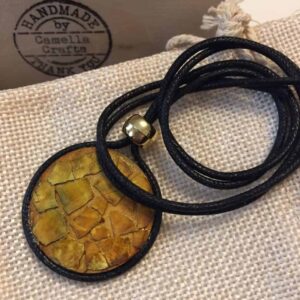Hand Painted Egg Shell Pendant - handmade by Camella Crafts (view 2)