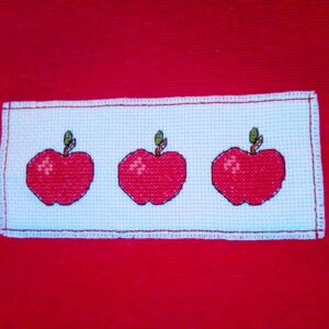 Country Apple table runner - Image 3
