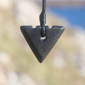 Hebridean Stone arrowhead black pendant - handmade by Gneiss Things (view 2)