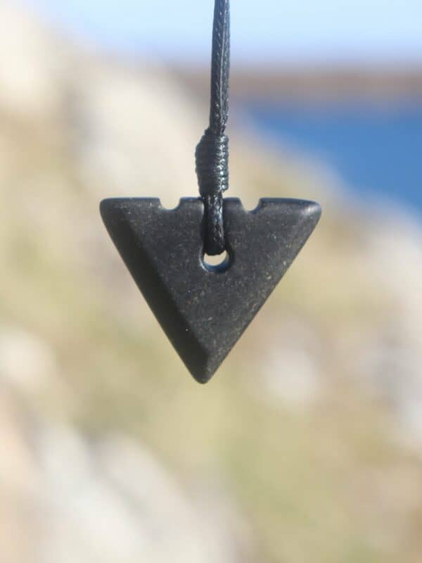 Hebridean Stone arrowhead black pendant - handmade by Gneiss Things (view 2)