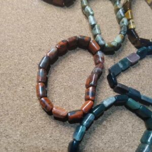 Poppy Jasper, elasticated bracelet - Image 3
