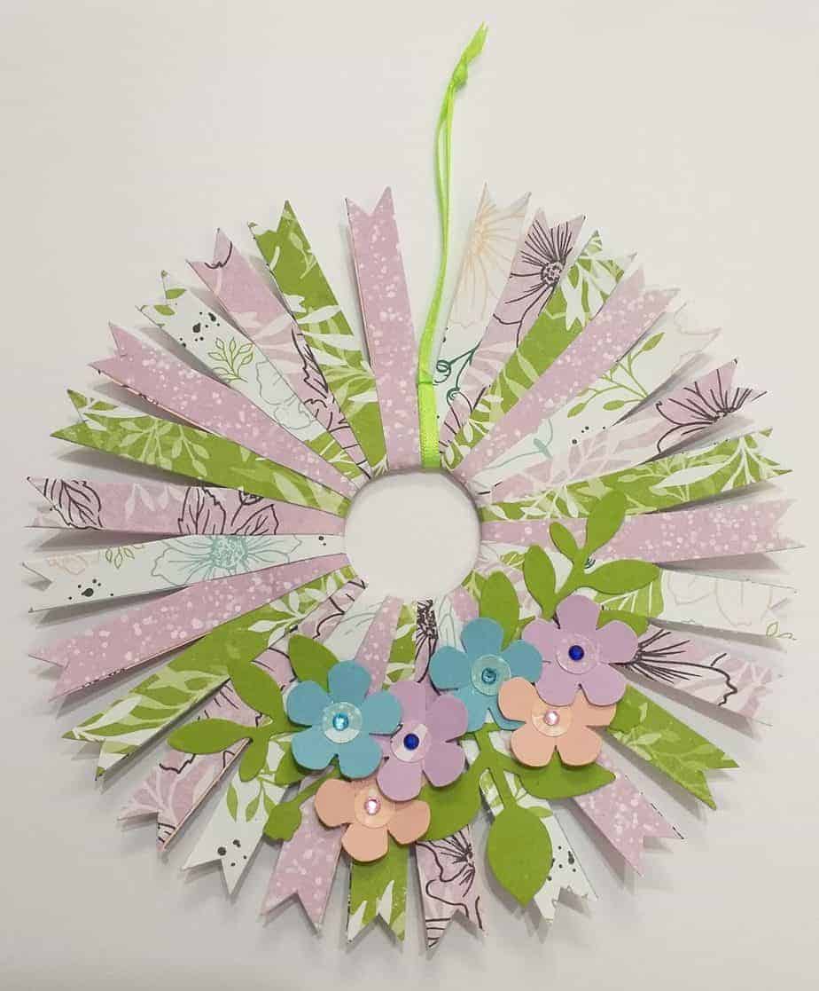 Mini Paper Wreath - pink/green - Image 1