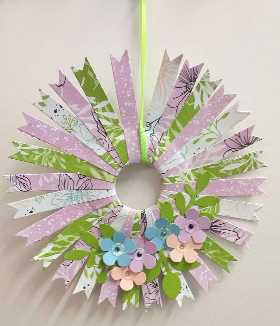 Mini Paper Wreath - pink/green - Image 2