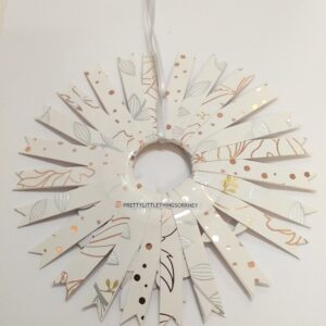 Mini Paper Wreath - gold/silver - Image 3