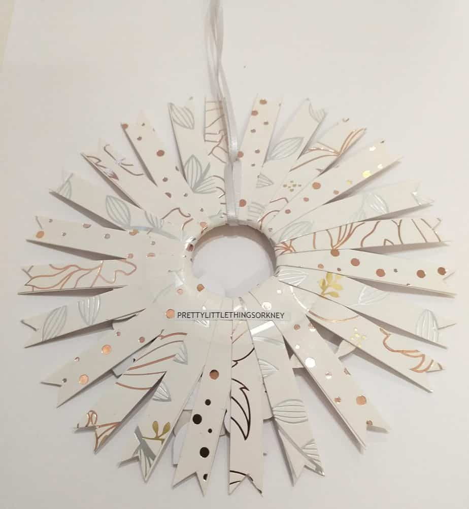 Mini Paper Wreath - gold/silver - Image 3