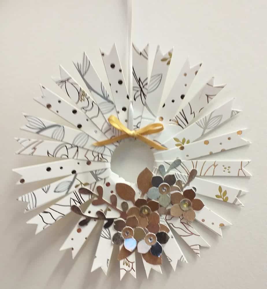 Mini Paper Wreath - gold/silver - Image 2
