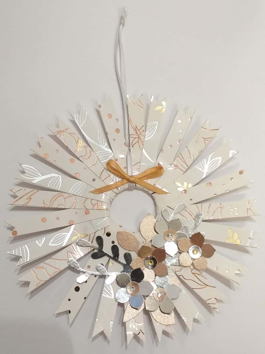 Mini Paper Wreath - gold/silver - Image 1