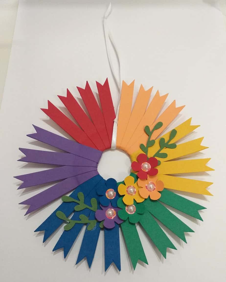 Mini Paper Wreath - Rainbow - Image 2