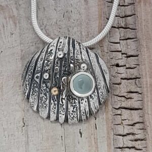 Sterling Silver Cockle Shell Pendant with Aquamarine - Image 3