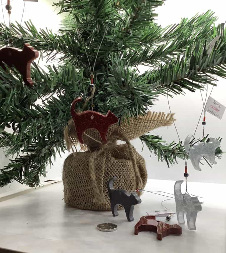 Christmas Cat Decorations Set of 3 - handmade by Camella Crafts (view 2)