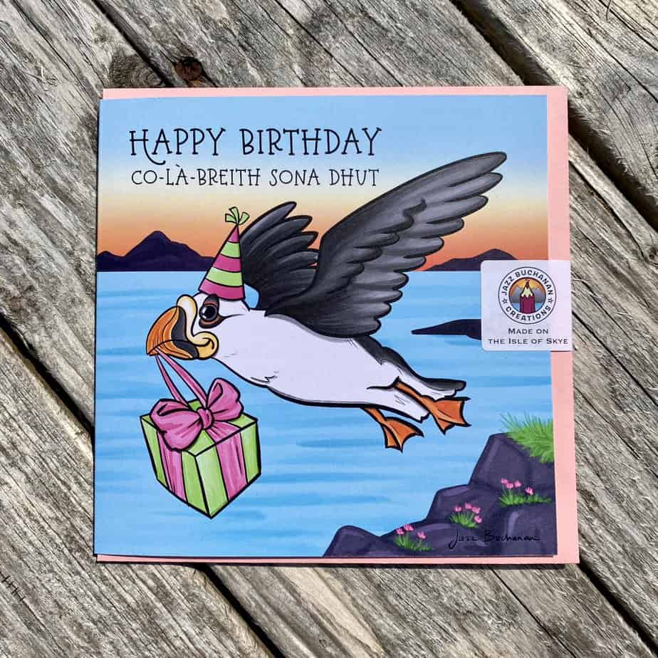 Puffin birthday card in English and Scottish Gaelic - Image 1