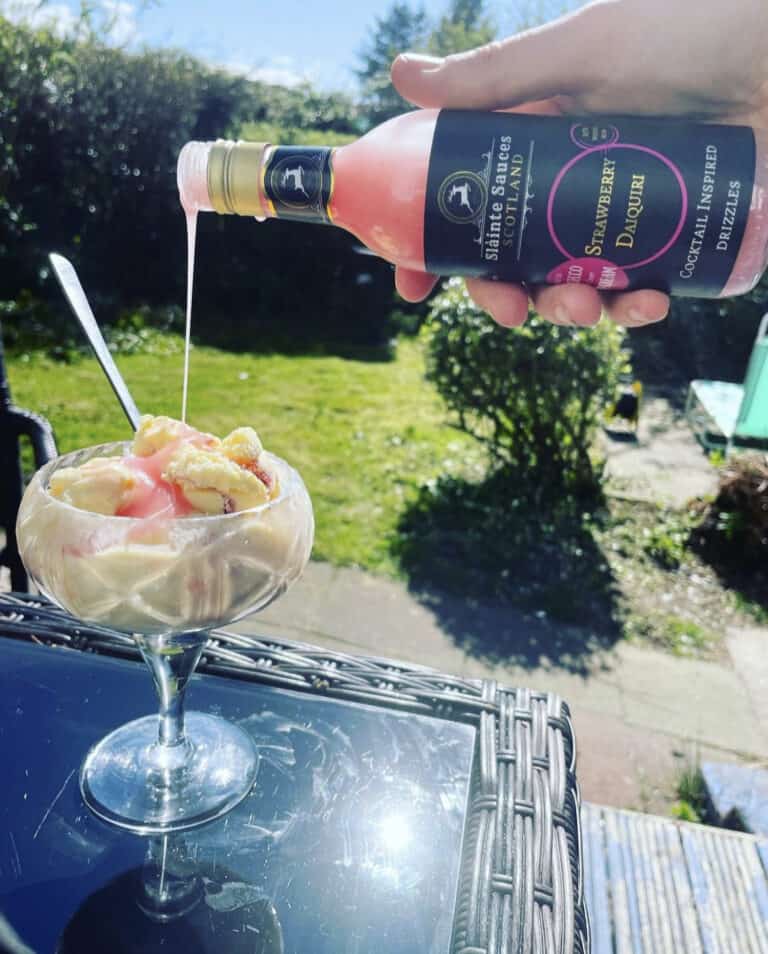 Cocktail inspired dessert sauce Gift Set - Raspberry Ripple Martini & Strawberry Daiquiri