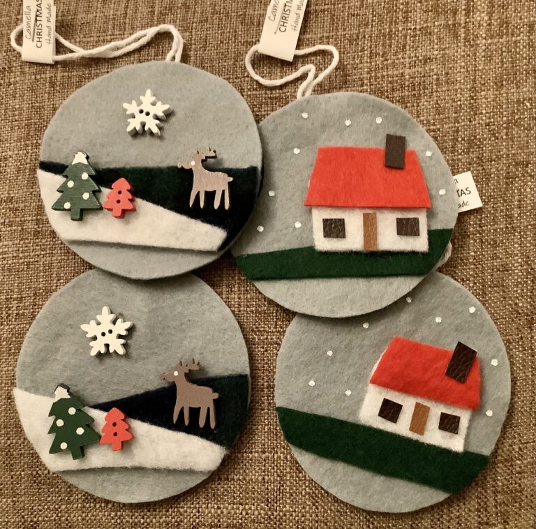 Set of 2 Felt Christmas Decorations