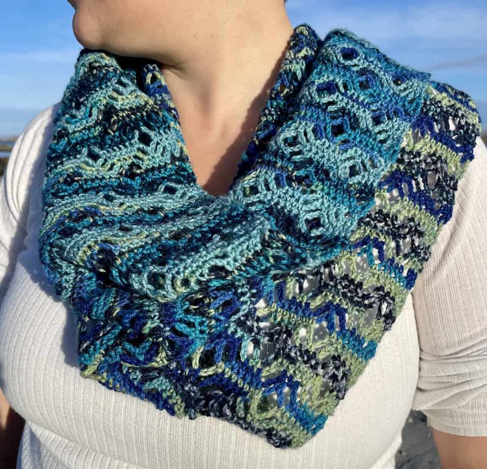 Stormy Seas Cowl - handmade by Lubadair (view 3)