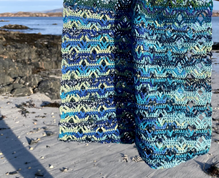 Stormy Seas Cowl - handmade by Lubadair (view 5)