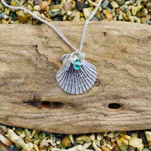 Scallop Shell Pendant - Image 2