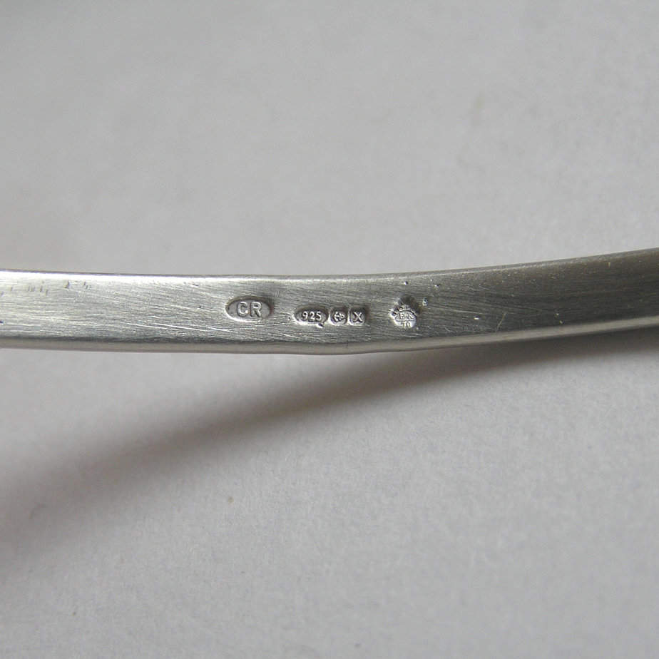 Handmade Sea Glass Bangle in Recycled Sterling Silver - Image 6