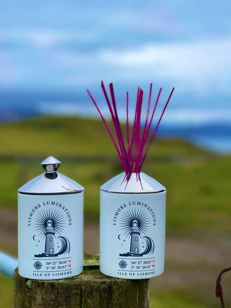 Ceramic diffuser jar holders