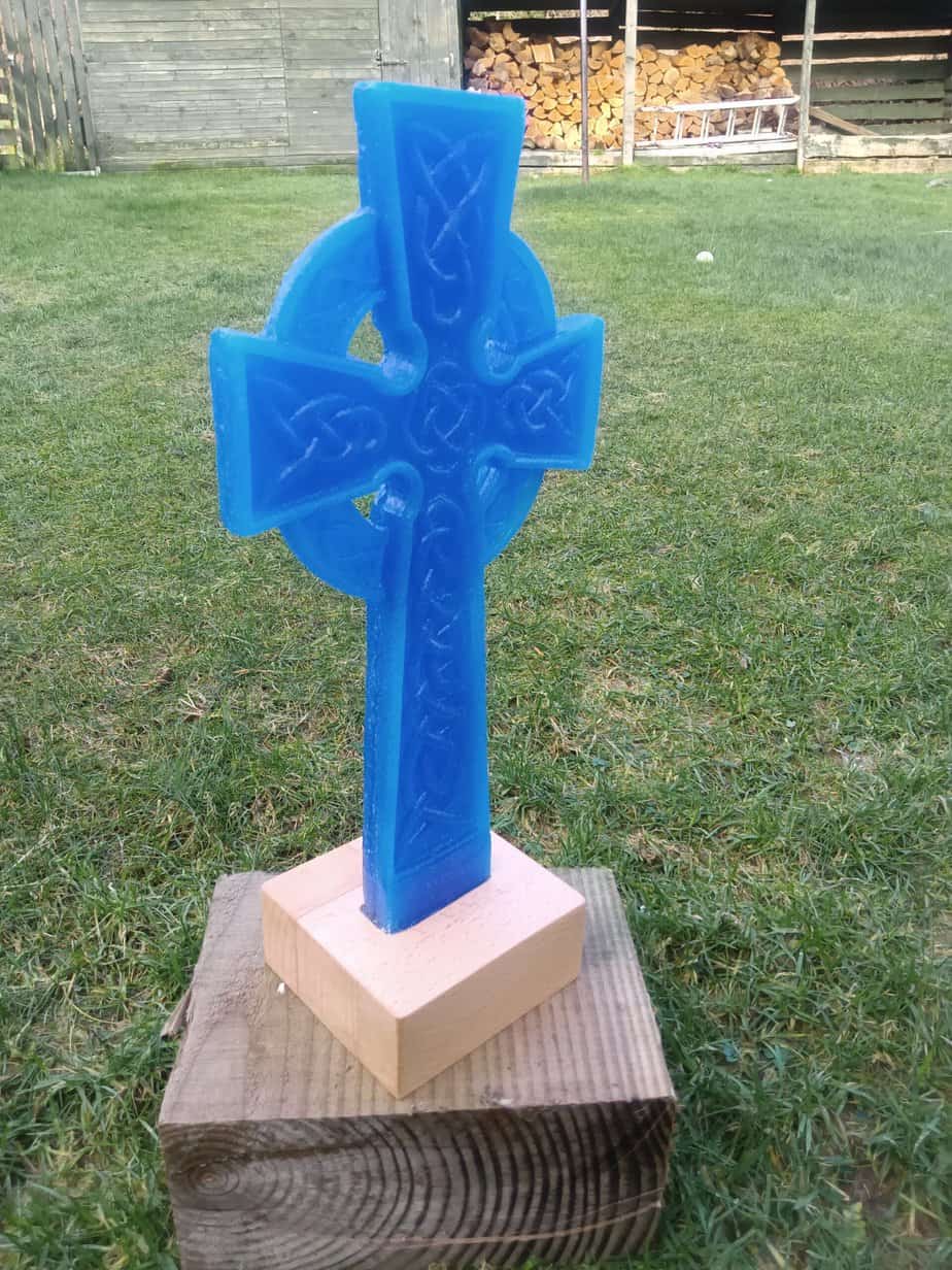 Glass Celtic Cross - Image 3