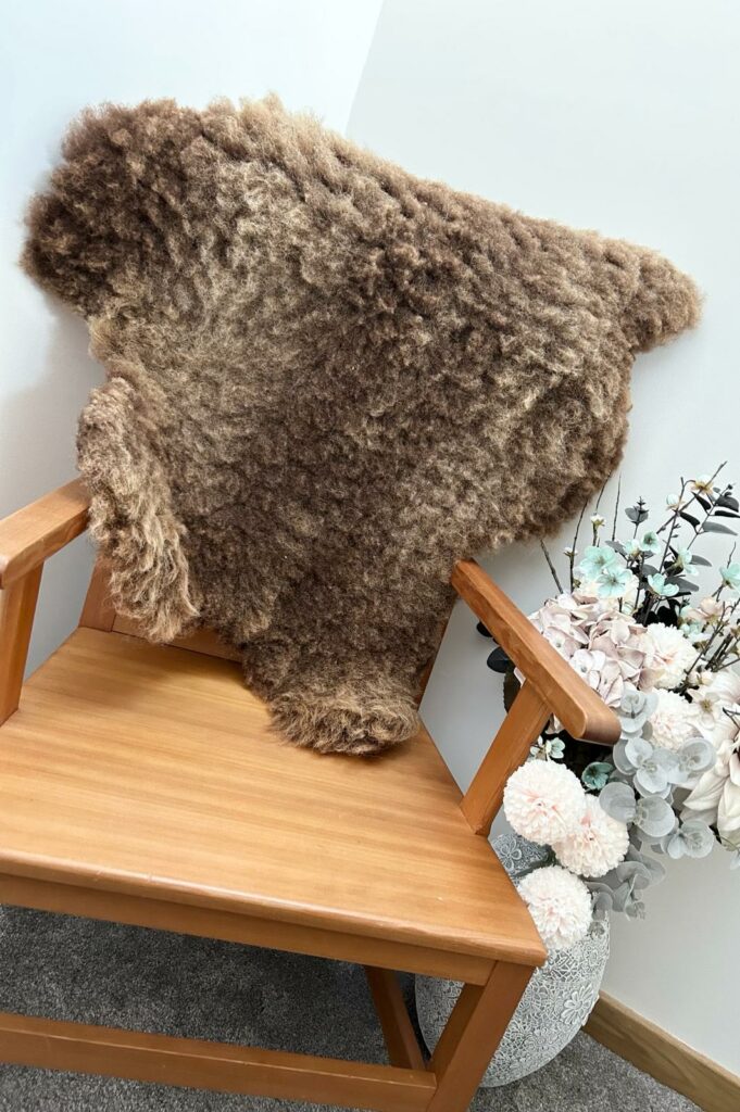 Shetland sheepskin - Moorit brushed - handmade by Aister 'oo'