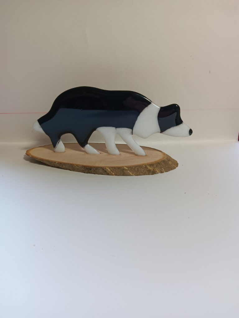 Collie sheep dog and a lamb - handmade by Arran Glass Artist (view 2)