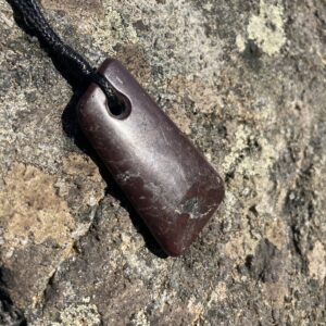 purple-brown stone pendant - Image 2