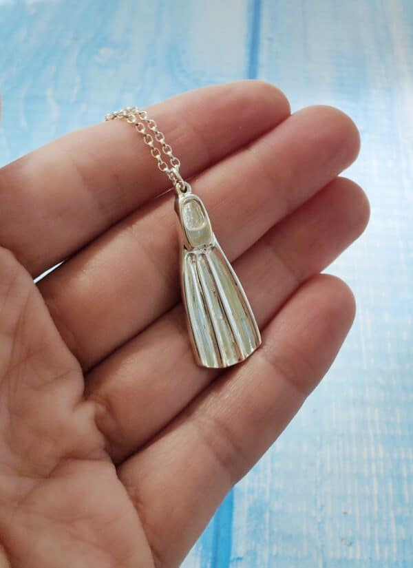 Fin Necklace