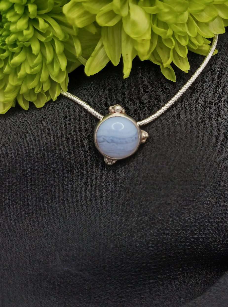 Daydreamer Blue Lace Agate pendant - Image 2