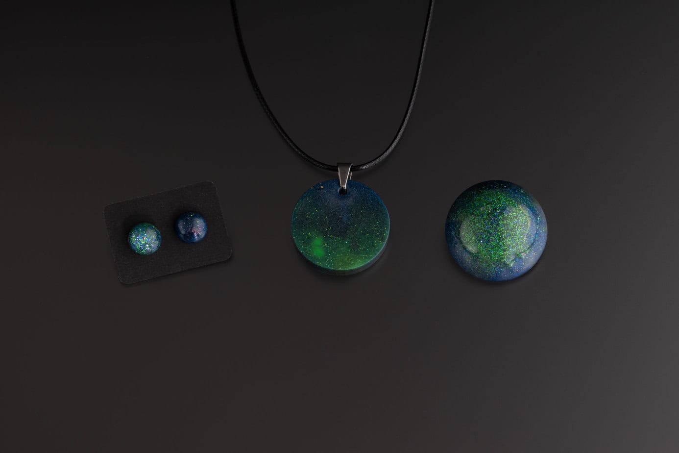 Aurora Borealis jewellery set. - Image 4