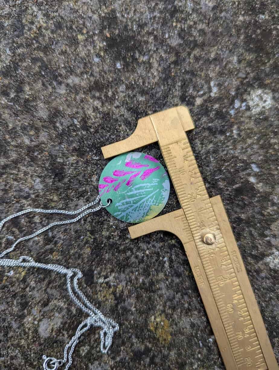 Green Wildlfower Pendant. - Image 2