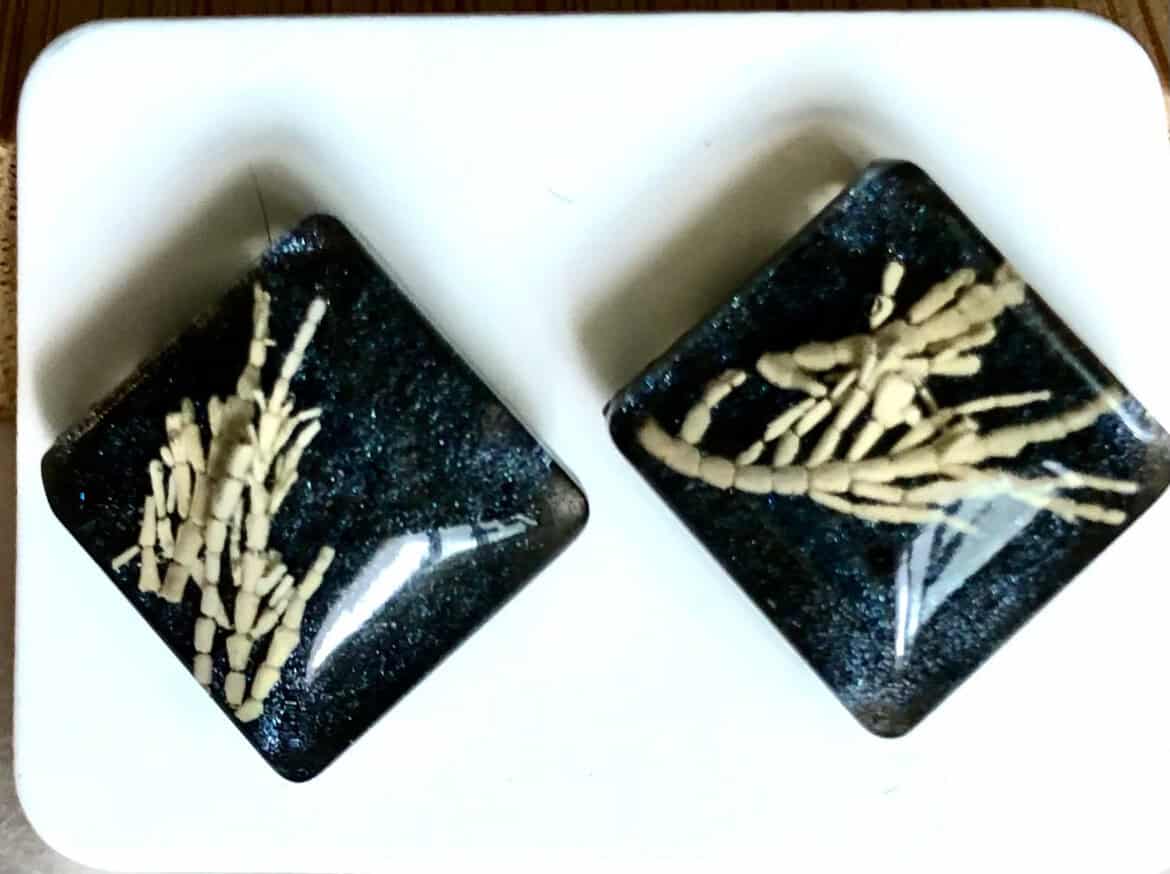 Seaweed earrings, resin jewellery from Shetland. - Image 4