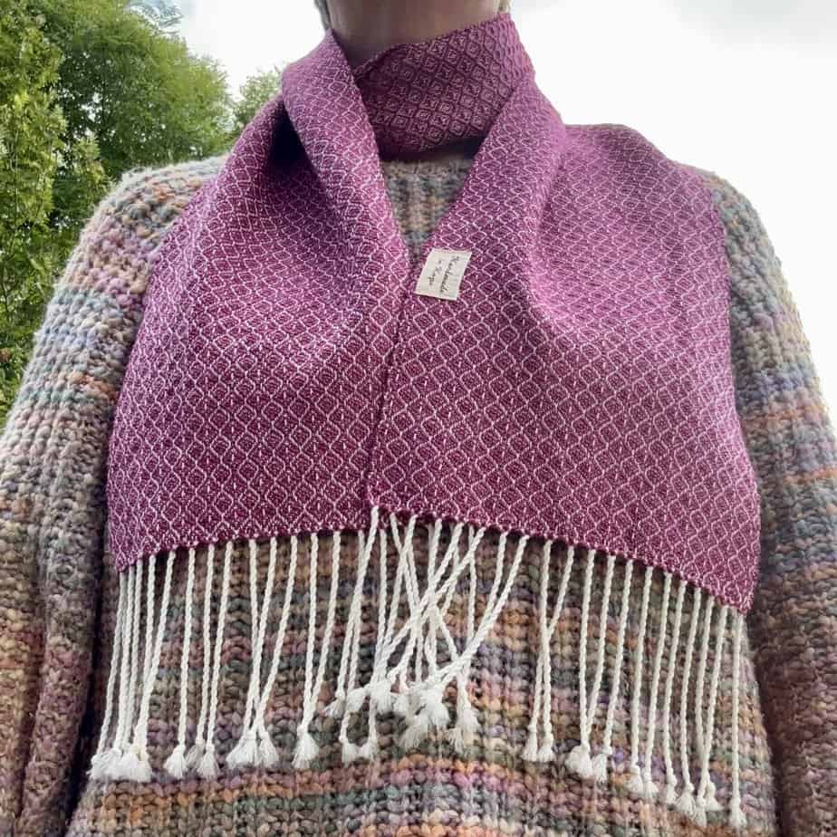 Handwoven Woollen Scarf in Deep Pink and Cream - Image 2