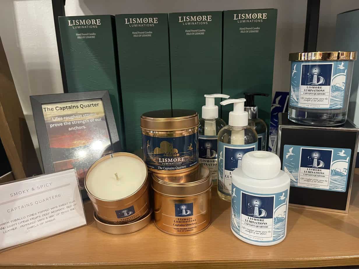 White diffuser with reeds and gift box -Captains Quarters - Image 2