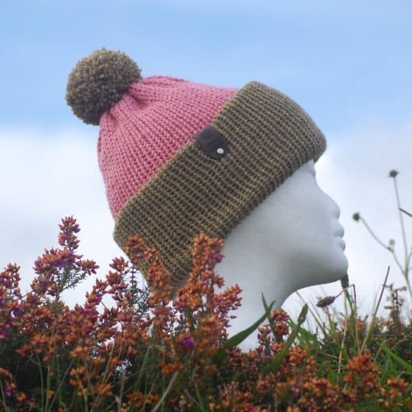 Dusky pink hat with an Olive brim