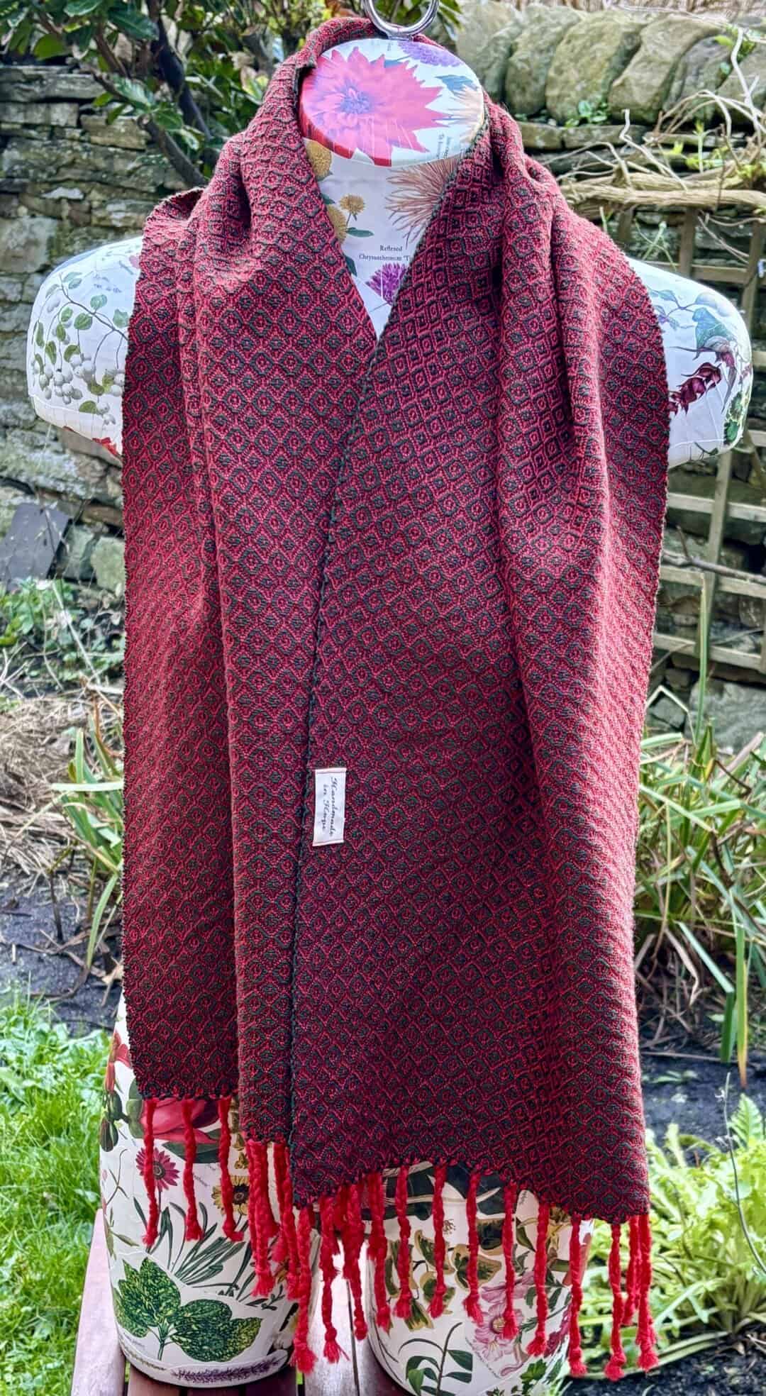 Handwoven Merino Scarf or Wrap in Christmassy Red and Green - Image 4