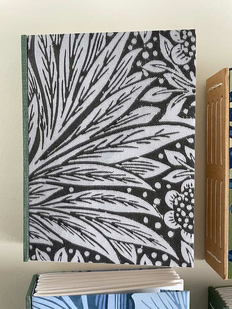 William Morris A5 long stitch books - Image 6
