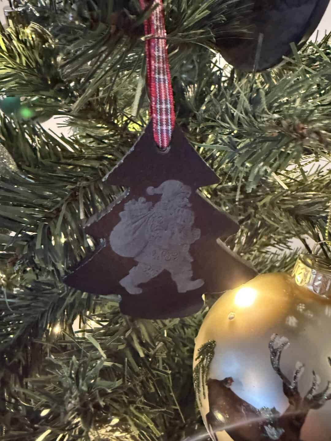 Santa slate engraved Christmas tree Bauble - Image 1