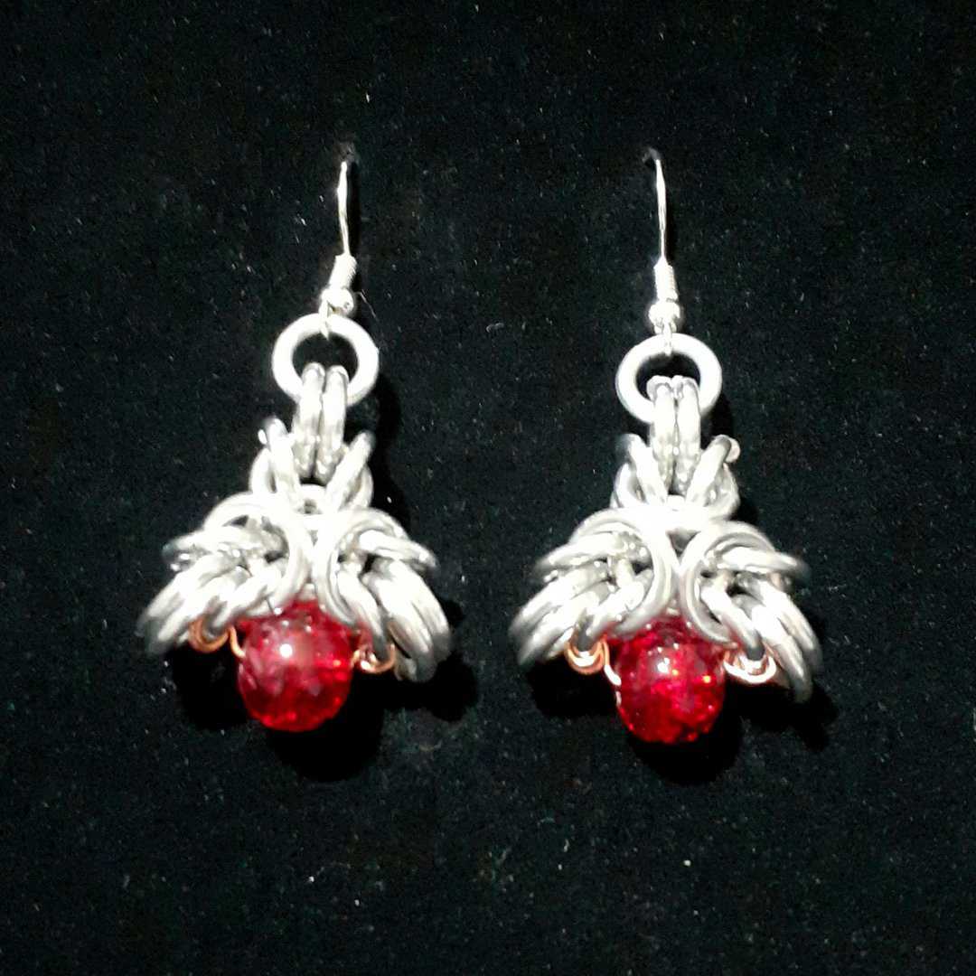 Chainmaille Celtic Tri Star Drop Earrings - Image 1