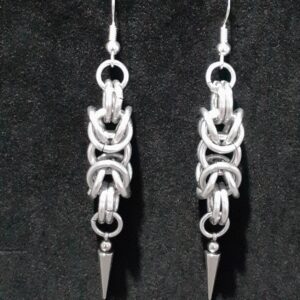 Chainmaille Playful Earrings - Image 1