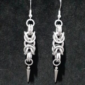 Chainmaille Playful Earrings - Image 2