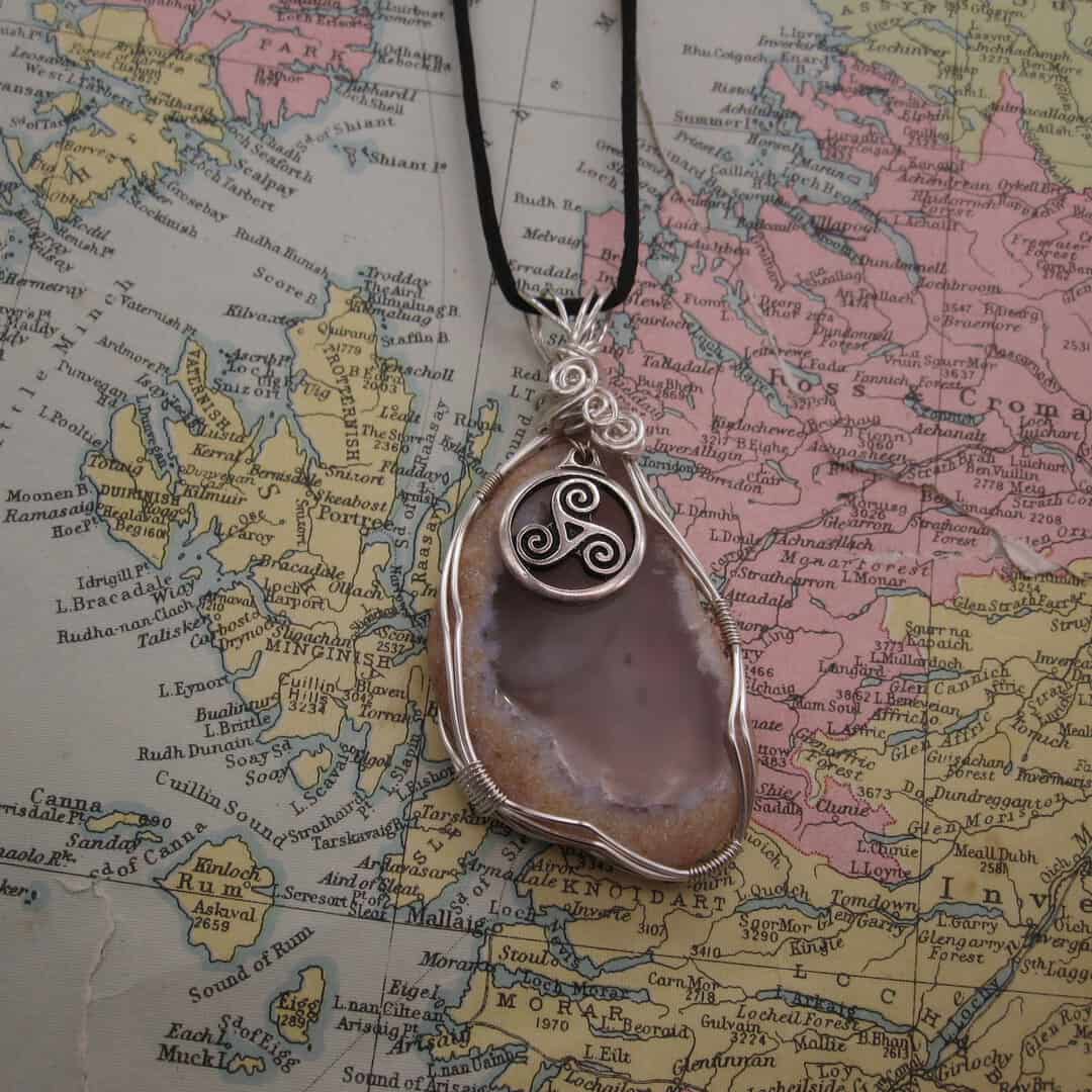 Celtic, Grey, Agate, Pendant, Unisex - Image 2