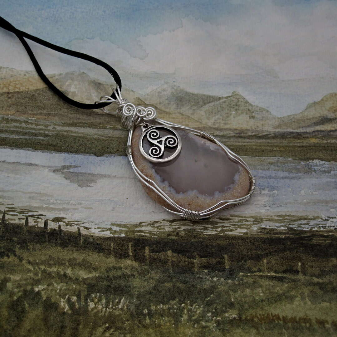 Celtic, Grey, Agate, Pendant, Unisex - Image 1