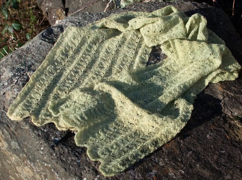 Cobweb Scarf in green - Image 1