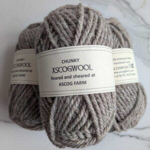 Shetland 50g ball CHUNKY knit - Image 1