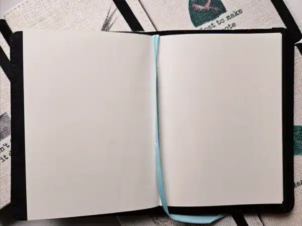 Bee organised - A6 linen notepad