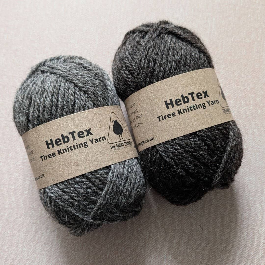 Dark Grey Aran Knitting Yarn (HebTex - Worsted Spun) - Image 5