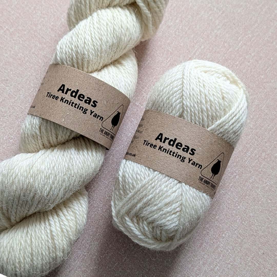 Pure Cheviot Aran Knitting Yarn (Ardeas - Worsted Spun) - Image 2
