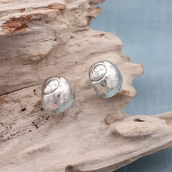 Shell Fragment Earstuds (Large)